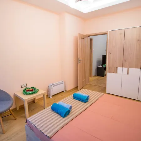 Center Design Apartment
